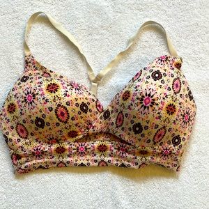 Victoria secret bra 34c body by Victoria uplift no wire